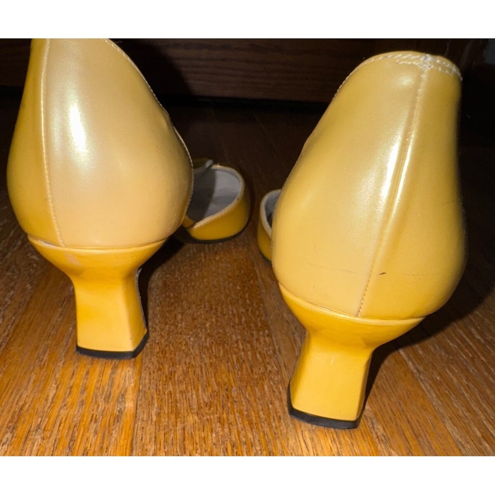 Vintage Stuart Weitzman size 7.5 AA Tubex yellow block heel slip on square toe - Picture 6 of 7